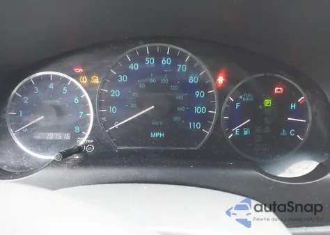 2010 Toyota Sienna Le z USA, uszkodzony, nr VIN 5TDJK4CC6AS031098